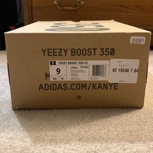 Men’s Yeezy Boost 350 V2 ‘Zebra’